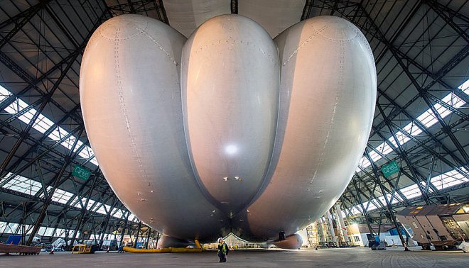 Airlander в ангаре Airlander в ангаре