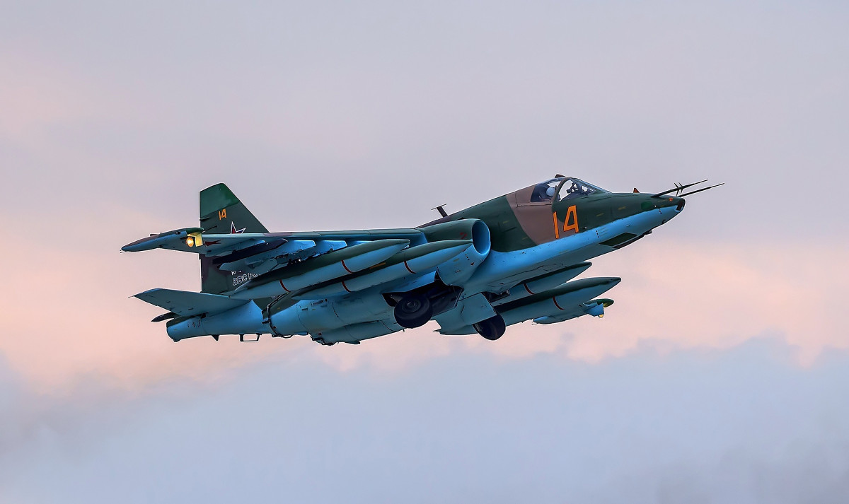 Су-25